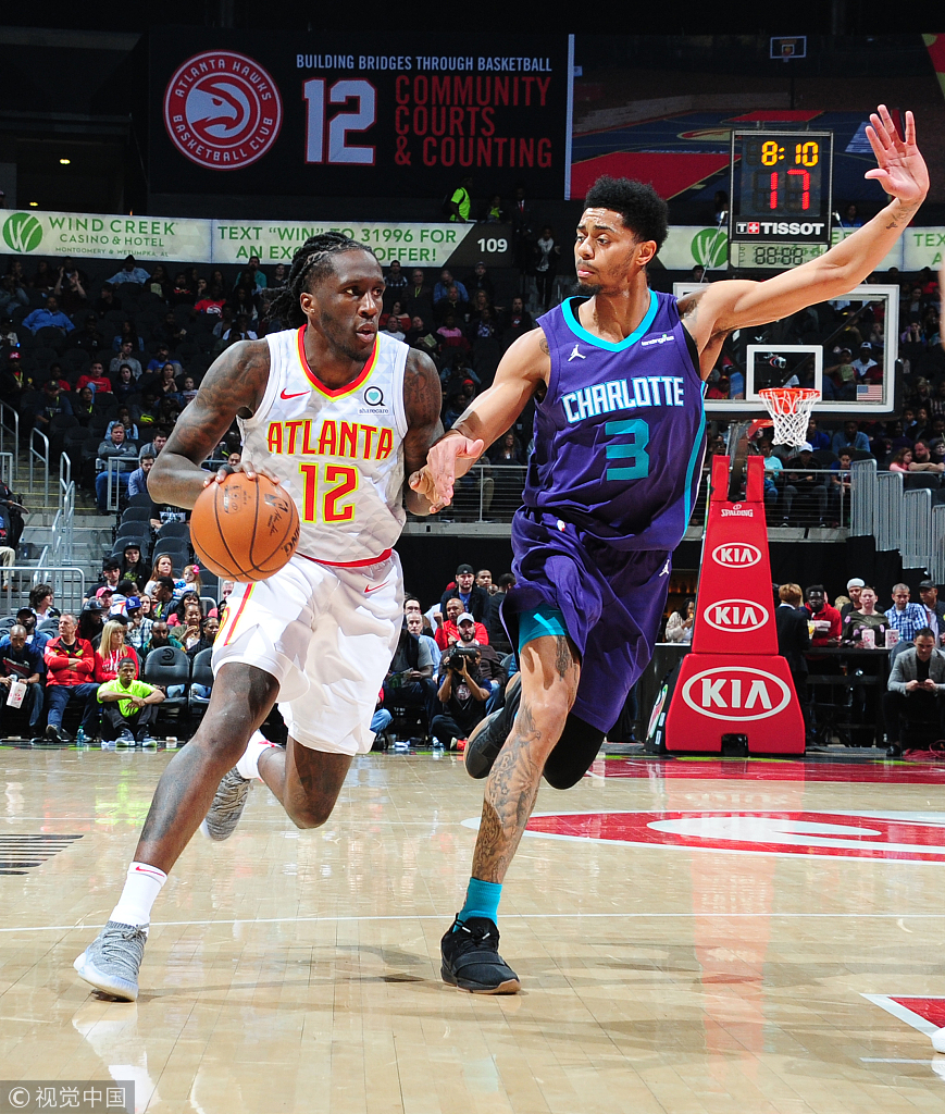 九游娱乐官方-老鹰对黄蜂聚胜顽球汇